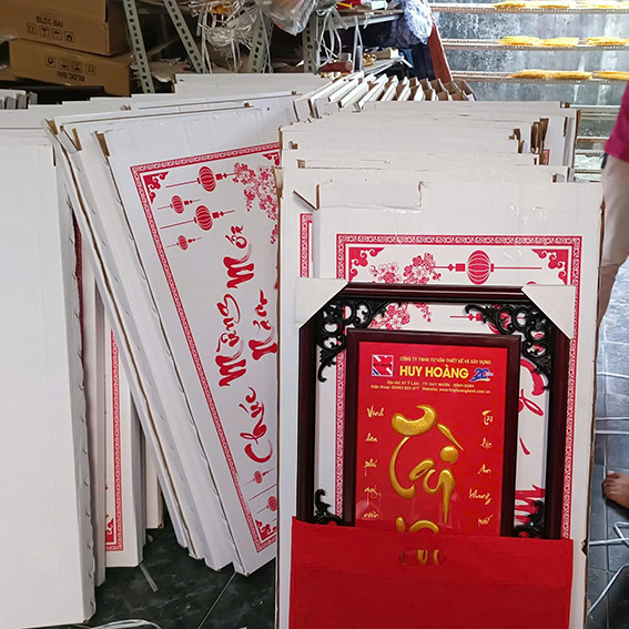 lich go treo tuong Kh&aacute;ch H&agrave;ng 