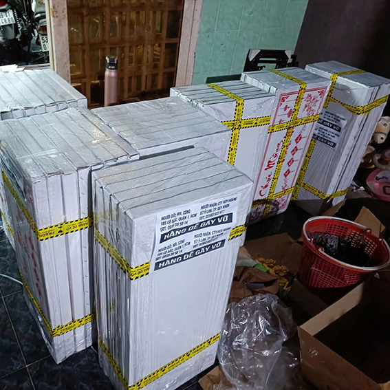 lich go treo tuong Kh&aacute;ch H&agrave;ng 