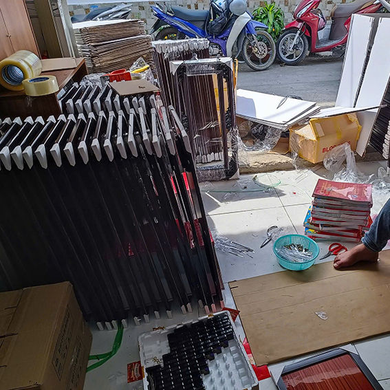lich go treo tuong Kh&aacute;ch H&agrave;ng 